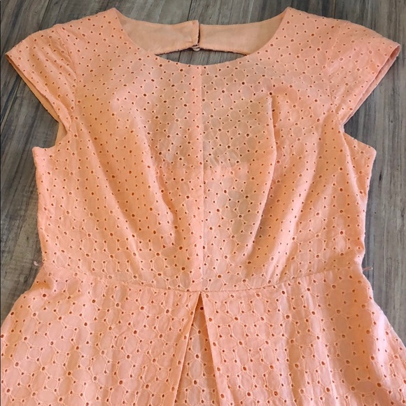 B. Smart peach Dress - Picture 3 of 5